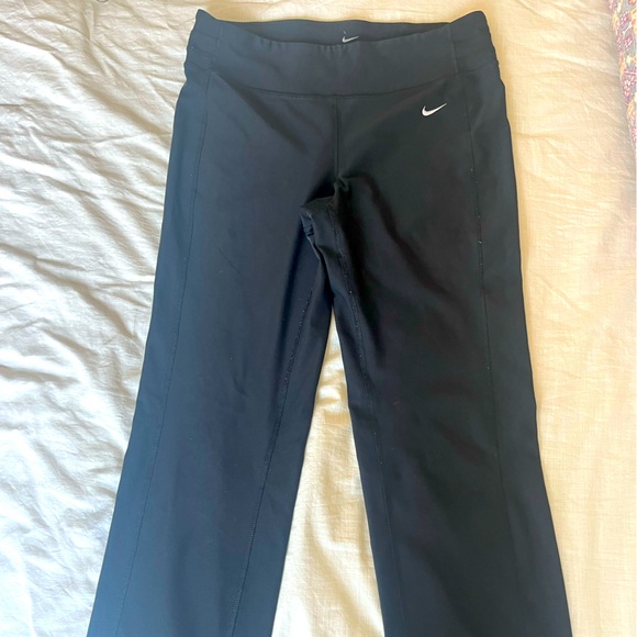 Nike Black Wide Leg Leggings - Picture 1 of 5